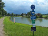 1574 Der Radweg „Sverigeleden“ ist von Herbst bis Frühjahr auch als Reitpfad zu benutzen