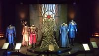Am eisernen Thron in der GoT-Exhibition