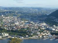 Panoramablick vom Fløyen auf die Stadt Bergen
