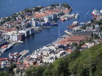 Blick auf Bergens Zentrum vom Flöyen