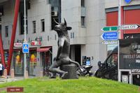 der Minotaurus beobachtet den Verkehr