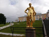 St.Petersburg, Peterhof, Führung im unteren Park