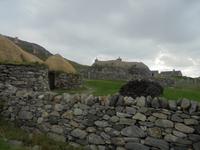 Black-House-Siedlung An Gearannan auf der Hebrideninsel Lewis