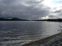 Blick von Luss über den Loch Lomond