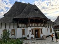 Barsana: Kloster