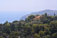 Luxusville auf dem Weg nach Monaco