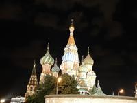 Moskau. Basilius-Kathedrale am Abend. 