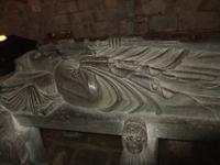 Locronon. St.-Ronan wacht mit einem Auge über seine Gemeinde