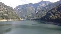 Verzascatal Staumauer und Stausee