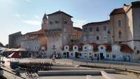 150 Trogir, Riva