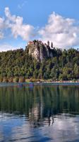 220 Bleder Burg mit Pletnabooten auf dem See
