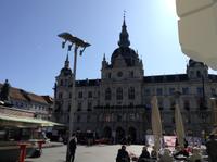 Hauptplatz mit Rathaus
