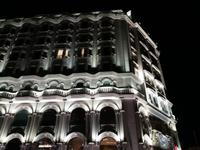 Skopje in der Nacht