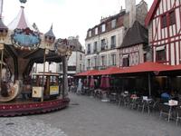 Fachwerkhäuser in Dijons Altstadt - der Rude-Platz