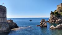 148 Dubrovnik, Bucht zwischen Festung Lovrijenac und der Bokar-Bastion links