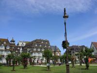 Tag 6 - 3 - Strand- und Stadtspaziergang in Deauville (10)