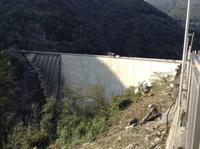 die Staumauer im Verzascatal