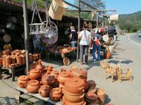 traditioneller Töpfermarkt am Rikoti-Pass auf dem Weg nach Tbilisi