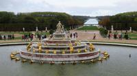 Versailles, Latonabecken, die Wasserspiele beginnen