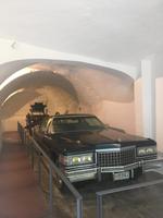 Cadillac in der Garage