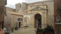 Kirche einer kleinen Seitenstraße in Erice