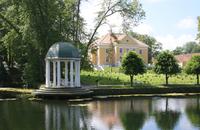 Auf dem Gutshof Palmse