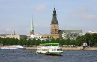 Schiffsfahrt auf der Daugava