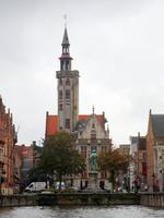 Brügge, Jakobskirche mit van Eyck-Denkmal