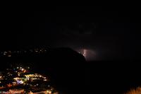 In den Nachtstunden toben heftige Gewitter über dem Golf von Neapel - Jupiter (Zeus) ist wütend