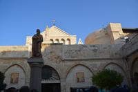 Vor der Geburtskrirche