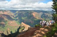 Farbenfrohes Schauspiel am Waimea Canyon