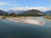 Zusammenfluss am Punakha Dzong
