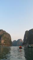 kleine Bootsfahrt um das schwimmende Dorf, Ha Long Bucht