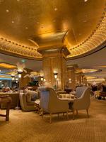Teestunde im Emirates Palace Hotel in Abu Dhabi