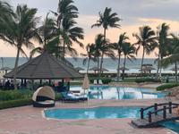 Poollandschaft im Hotel Crowne Plaza