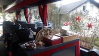 Bus-Dekoration an Heiligabend