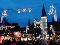 Christkindelmarkt am Rathaus