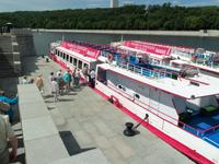 Stadtrundfahrt auf dem Schiff in Moskau