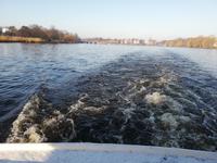 Fahrt mit der Fähre auf der Außenalster in Hamburg