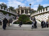 Aufgang zur Säulenhalle im Park Guell
