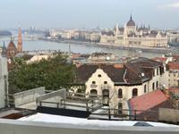 Blick vom Burgberg auf Pest