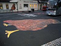 Dass Huhn Henriette ist das Maskottchen der Nordhäuser Brennerei