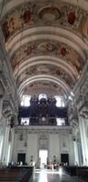 Innenansichten des Doms zu Salzburg