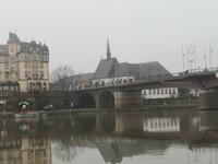 Moselbrücke in Bernkastel Kues... im Nebel