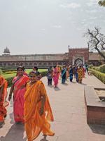Indische Besucher des Roten Forts in Agra