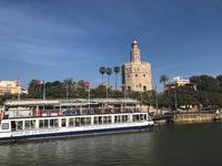 Schiffsfahrt auf dem Fluss Guadalquivir 