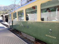 Grindelwald-Grund - Abfahrt mit der Wengernalpbahn zur Kleinen Scheidegg
