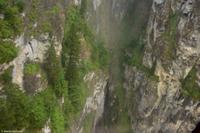 Schilthornbahn - Senkrechte Wände unter Mürren