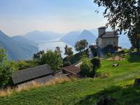 Der letzte Blick ... vom Monte Brè zum San Salvatore, wo unsere Wanderungen begonnen haben. 