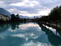20200919 Fussweg an der Aare in Interlaken 